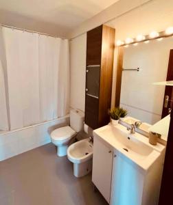 Kúpeľňa v ubytovaní Precioso apartamento con chimenea y vistas al mar