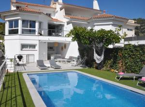 Πισίνα στο ή κοντά στο Miramar Sitges