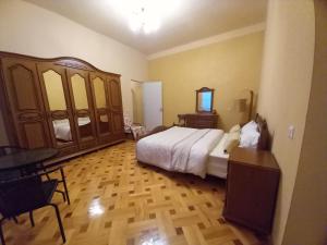 Una cama o camas en una habitación de Old Gate