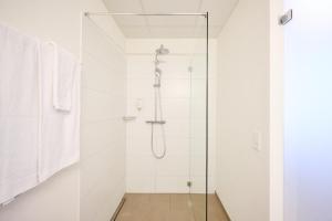 Bilik mandi di Smart Hotel Kreisel --Self check-In