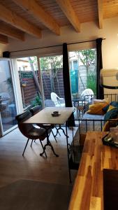 Posezení v ubytování Duplex Sables d'Or