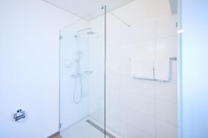 Bilik mandi di Smart Hotel Kreisel --Self check-In