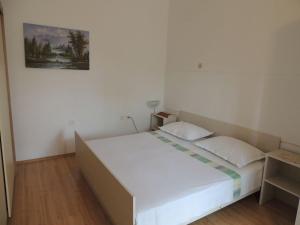 Postel nebo postele na pokoji v ubytování Apartments with WiFi Marina, Trogir - 22691
