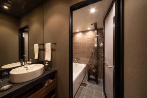 حمام في Hotel Keihan Tenmabashi Ekimae