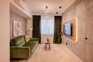 CHANTTAL Luxury - BOUTIQUE