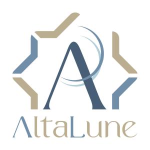 Logo de ligne initiale a et k dans l'établissement Altalune Apart, à Cordoue