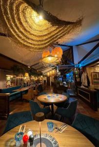 Restauracja lub miejsce do jedzenia w obiekcie Bali Butique Rooms