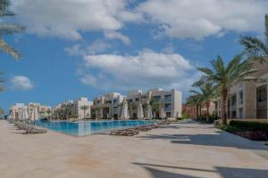 Bassein majutusasutuses Mangroovy - Spacious Boho 2 BR Pool view või selle lähedal