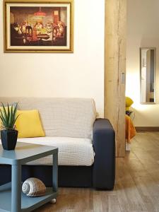 Posezení v ubytování Apartments Karuza Center of old town Vis