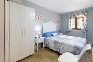 Cama o camas de una habitación en Casa Rural Caserío Las Viñas