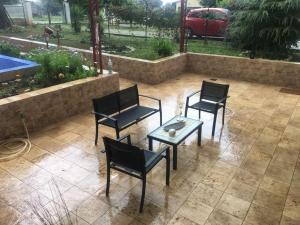 The swimming pool at or close to Villa Evenik