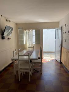 Μια τηλεόραση ή/και κέντρο ψυχαγωγίας στο Buen pasar