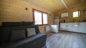 Kuchyň nebo kuchyňský kout v ubytování Le chalet de DOMY