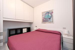 Ένα ή περισσότερα κρεβάτια σε δωμάτιο στο Breeze Apartment +24 φωτογραφίες