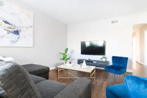 Afbeelding uit fotogalerij van Spacious 3BR/2BA Near LAX and SoFi Stadium in Hawthorne