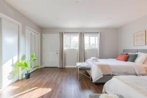Afbeelding uit fotogalerij van Spacious 3BR/2BA Near LAX and SoFi Stadium in Hawthorne +50 foto's