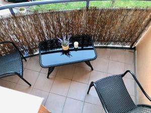 Posedenie v ubytovaní Apartmán v centre Žiliny s parkovaním