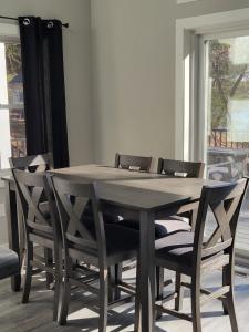 Φωτογραφία από το άλμπουμ του Lake Sherwood Chalet σε New Rome +4 φωτογραφίες