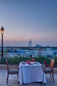 Balkón nebo terasa v ubytování Metropolitan Hotel Dubai