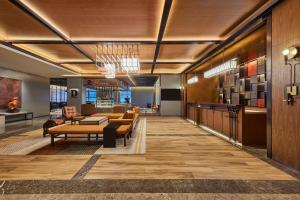 A seating area at Four Points by Sheraton Xi’an High-Tech Zone