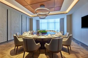 A television and/or entertainment centre at Four Points by Sheraton Xi’an High-Tech Zone