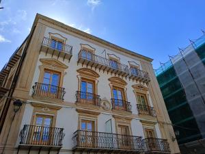 Здание апартаментов/квартиры