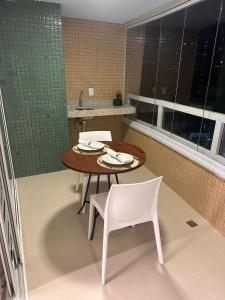 En balkon eller terrasse på Apartamento lindo e completo em Salvador