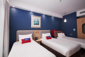Postel nebo postele na pokoji v ubytování Holiday Inn Express - Malta by IHG