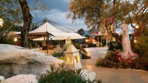 Zahrada ubytování Hotel La Grotte