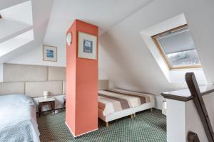 Postel nebo postele na pokoji v ubytování Excellent apartments in Spa City Center 5 min walk from the Colonnade