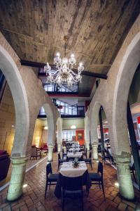Posezení v ubytování Hotel Monasterio Benedictino
