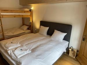 Postel nebo postele na pokoji v ubytování Appartement Nendaz Chardon Bleu