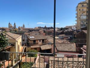 Nespecifikovaný výhled na destinaci Acireale nebo výhled na město při pohledu z bed and breakfast