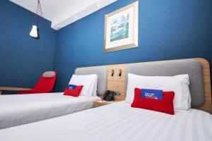 Postel nebo postele na pokoji v ubytování Holiday Inn Express - Malta by IHG