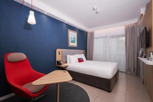 Postel nebo postele na pokoji v ubytování Holiday Inn Express - Malta by IHG