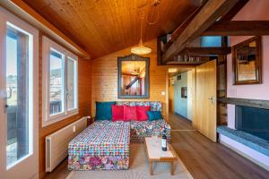 Posezení v ubytování Chalet Schweizerhof Attic