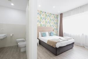 A bathroom at 247 Luxury Rooms Trastevere