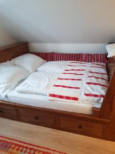 Postel nebo postele na pokoji v ubytování Joóbarát Vendégház