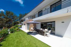 Bygningen som villaen ligger i