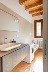 Fotografie z fotogalerie ubytování Loft Vicenza, Comfort in the Heart of the City v destinaci Vicenza