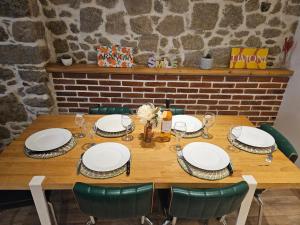 Fotografia z galérie ubytovania CITE MEDIEVALE- LE REMP'ART - Tout Confort - Accès direct piétons - parking gratuit v destinácii Carcassonne