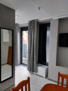 TV a/nebo společenská místnost v ubytování Głogów Przy Chopina