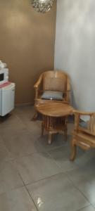 Posezení v ubytování Bois de Santal Chambre d'hôtes