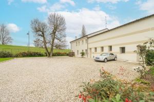 A garden outside Soave Country House