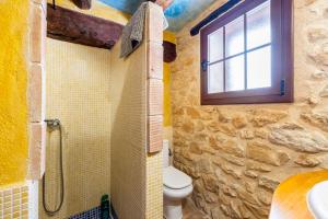 Koupelna v ubytování Can Miqueló - casa rural 16 hòstes