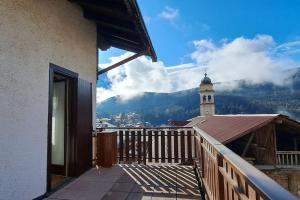 En balkong eller terrass på Appartamento Cialuzin