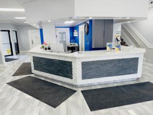 Vstupní hala nebo recepce v ubytování Baymont by Wyndham Edson
