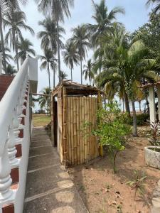 Gallery image of Sugarloaf Beach House & Surf Lodge in El Cuco +19 photos