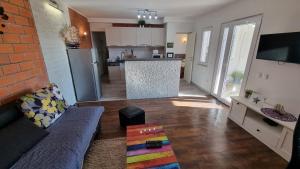 Кухня или мини-кухня в Villa Astra
