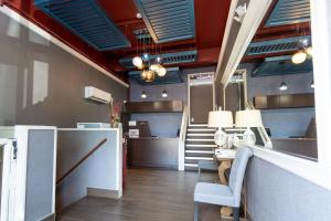 Χώρος καθιστικού στο Kalika Hotel